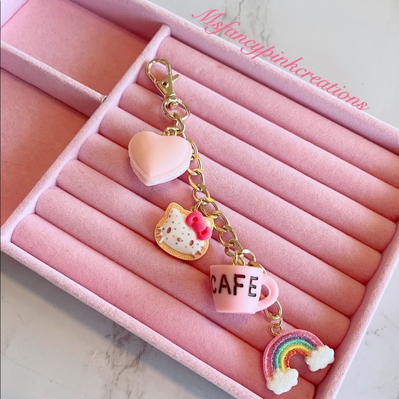 Handmade hello kitty cafe keychain - Picture 2 of 3